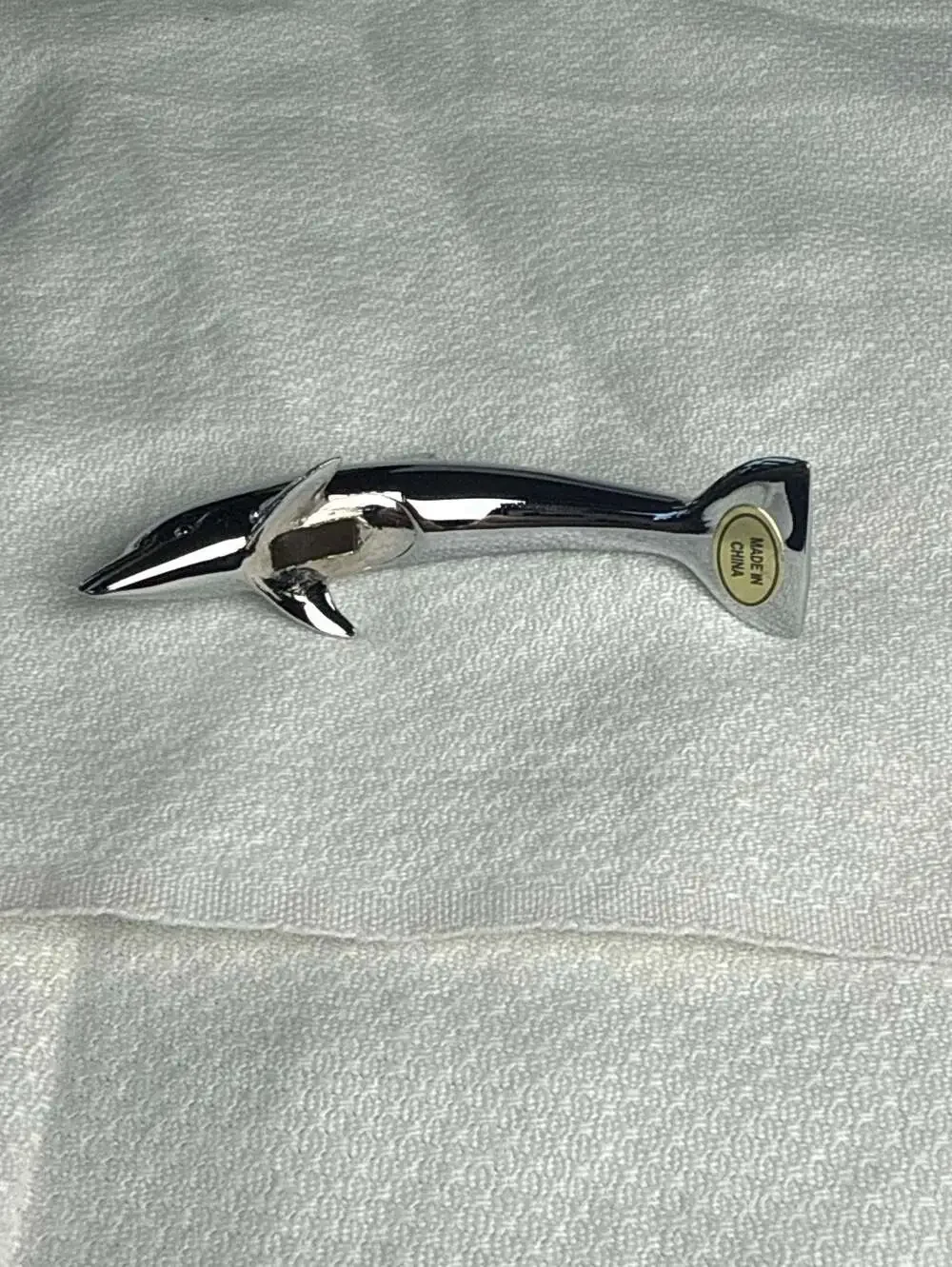 Set of 5 Silver Tone Dolphin Place Card Holders, 3” New without tag, In Box